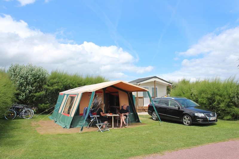 Stellplatz mit eigenem Bad Camping 5 * Le Cormoran Normandie