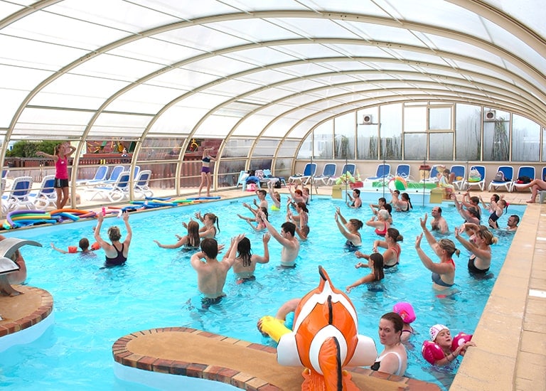 piscine couverte chauffée animations camping
